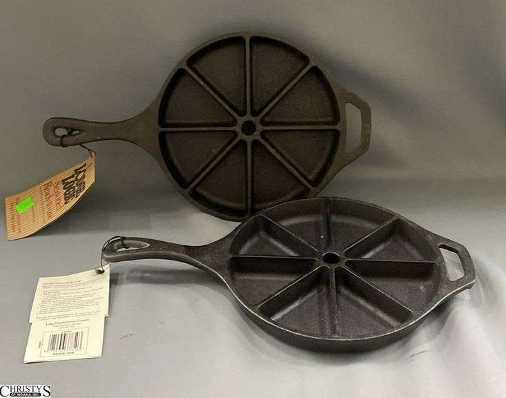 2 Cast Iron Cornbread Skillets 9" image