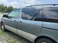 1998  TOYOTA  Sienna Has a Dead Battery