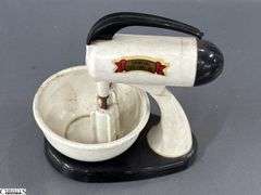Vintage MCM Style Salt and Peppers
