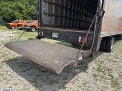 1999  INTERNATIONAL  4700 24' Box • Lift Gate Operating • Driven Here