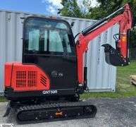 CFG Industrial Mini Excavator QNT50R Gas Powered