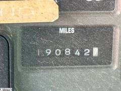 1999  INTERNATIONAL  4700 24' Box • Lift Gate Operating • Driven Here