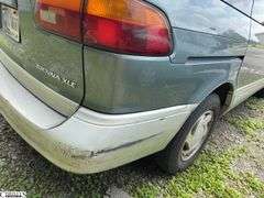 1998  TOYOTA  Sienna Has a Dead Battery