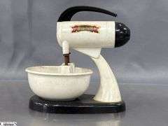 Vintage MCM Style Salt and Peppers