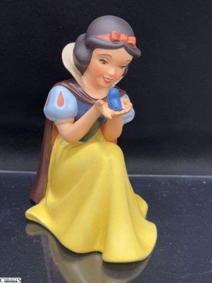Walt Disney Classic Collection Snow White "Won't You Smile for Me?" Figure  in Boxes with Certificate of Authenticity. image