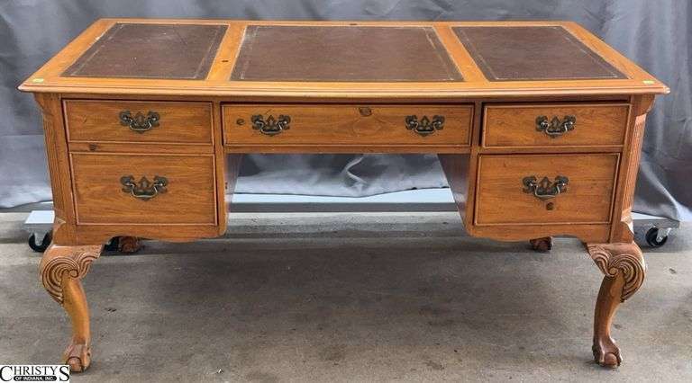 Needs Repair to Middle Drawer Sligh Pine Leather Top Desk - 57" x 30" x 30" image