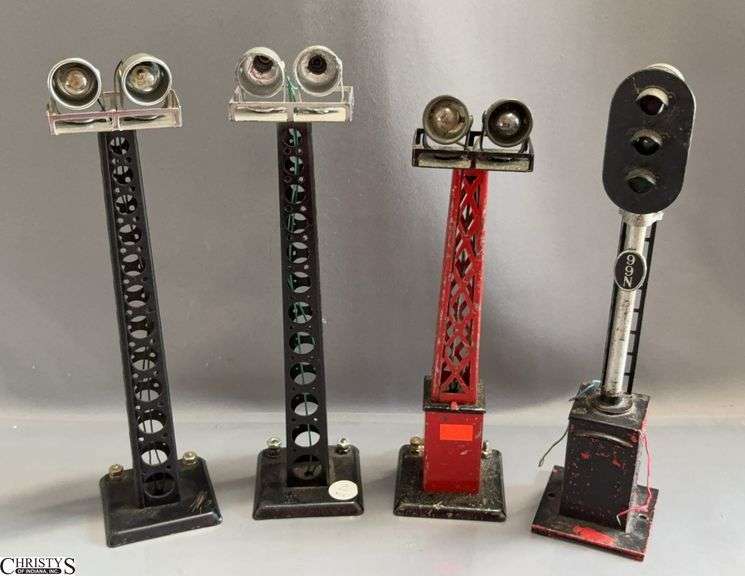 4 Prewar Spot Light Towers, 3 Light Automatic Signal 99N, Marx Double Light Tower image