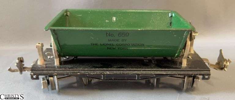 Lionel Lines Operating Dump Car #659, Missing Hand One Hand Wheel image