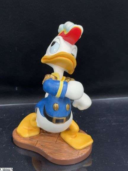 Walt Disney Classics Collection "Sea Scouts" Admiral Duck Animators' Choice Donald Duck Sculpture in Box with Certificate of Authenticity. image
