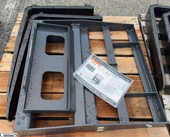 Wolverine MPF-11-2500G Mini Skid Steer Pallet Forks. image