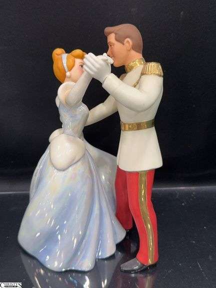 Walt Disney Classics Collection Cinderella "So This Is Love" Sculpture in Box with Certificate of Authenticity. image