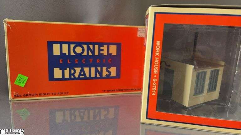 2 Lionel Work House 6-37914 and Operating Track Section 6-5530 image