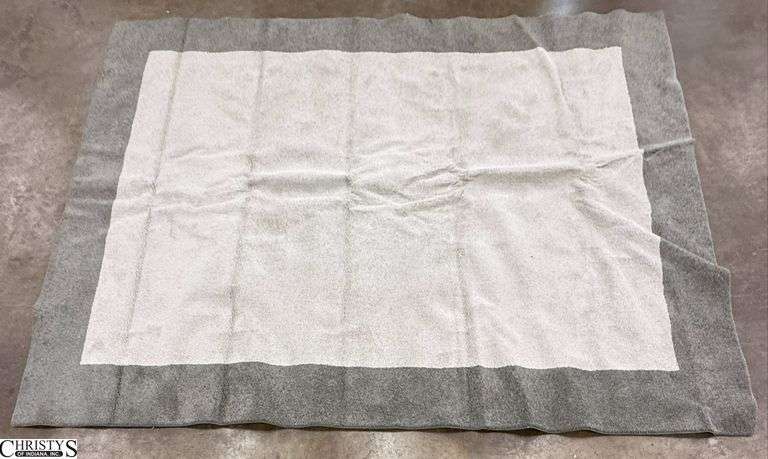 Accent Rug With Sage and Cream 107x142 image