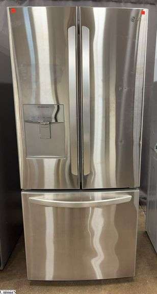 LG Side by Side Refrigerator - 30" x 32" x 68" image
