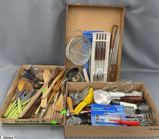 Kitchen Utensils image