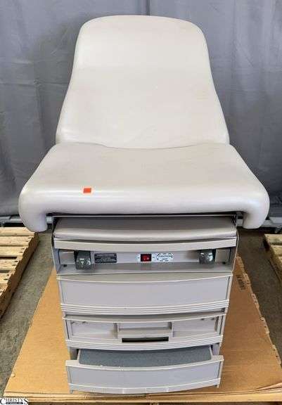 Ritter 304 Exam Table image
