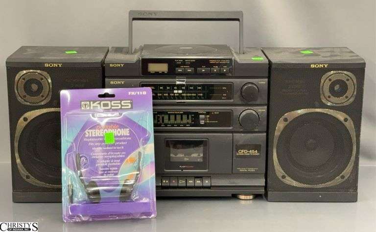 Sony Shelf Stereo System With Headphones image