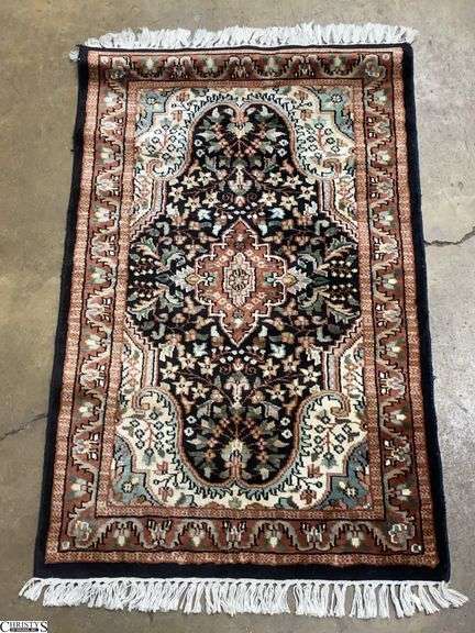Persian Style Entry Rug - 37" x 24" image