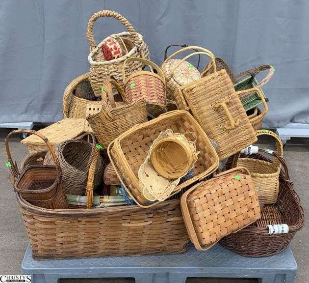 Skid With Assortment of Woven Baskets, Bottle Carriers, Picnic,  SKID NOT INCLUDED image