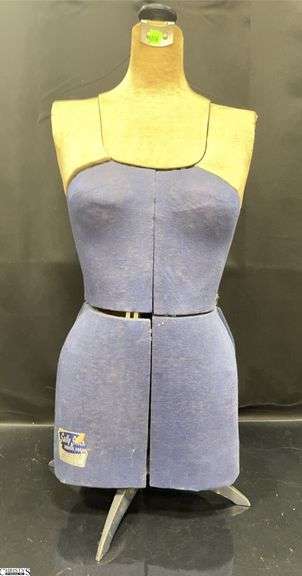 Sally Stitch Dress Form Size B image