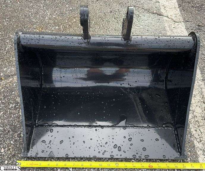 Mini Excavator 20 in Bucket image