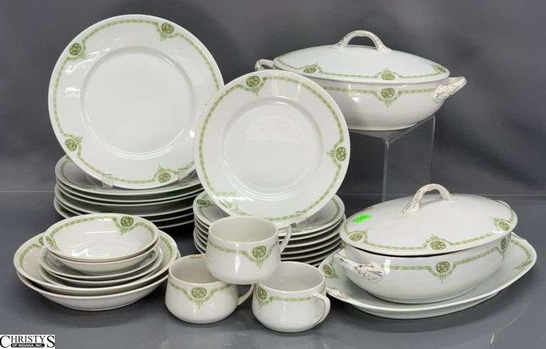 Weiman German Daisy Motif China Pieces - 9" of largest plate - Approx 25pcs image