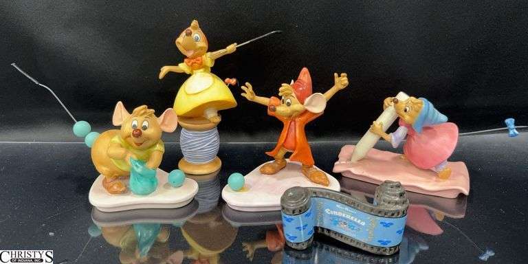 5 Walt Disney Classics Collection Sculptures from Cinderella in Box. Includes Needle Mouse (Suzy) "Hey, We Can Do It", Mouse Gus "You Go Get Some Trimmin'", Chalk Mouse "No Time for Dilly-Dally!", Jaq "You Go Get Some Trimmin"  and Cinderella Opening Title. image