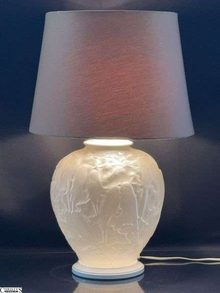"Perruches" Opalescent Glass Parrakeet Motif Table Lamp in the Style of Rene Lalique -  22.5" T image