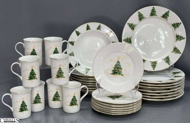 31pcs Ciera Christmas China - 10.5" of plate image
