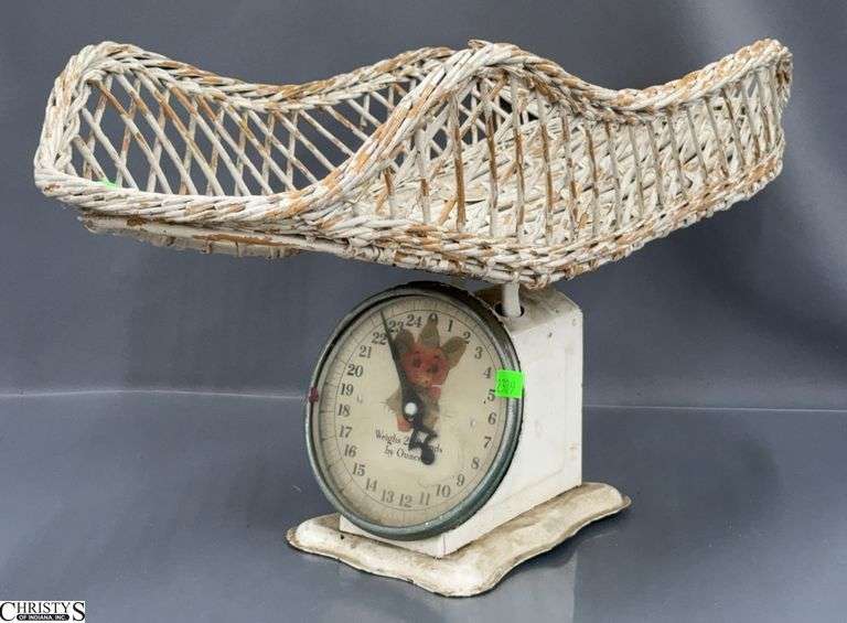Vintage Infant Scale image