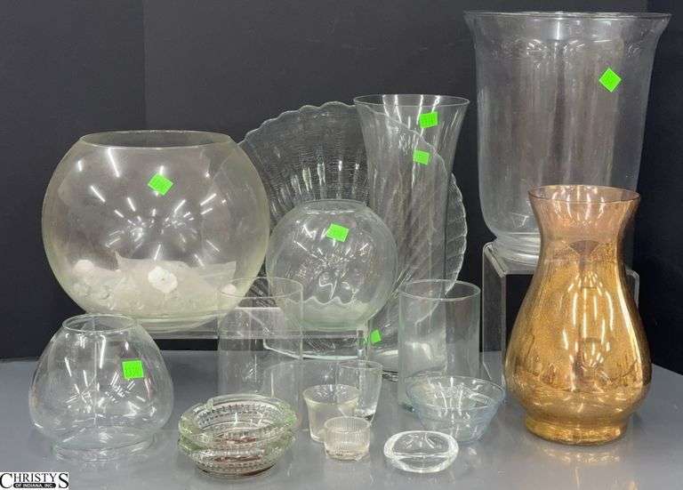 MGM Ashtrays, Vases, Shell Serving Plate, Hurricanes image
