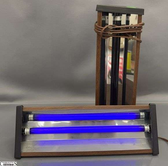 2 Luna Lite High Intensity Blacklight Fixture - 12.5" of each - both power on image