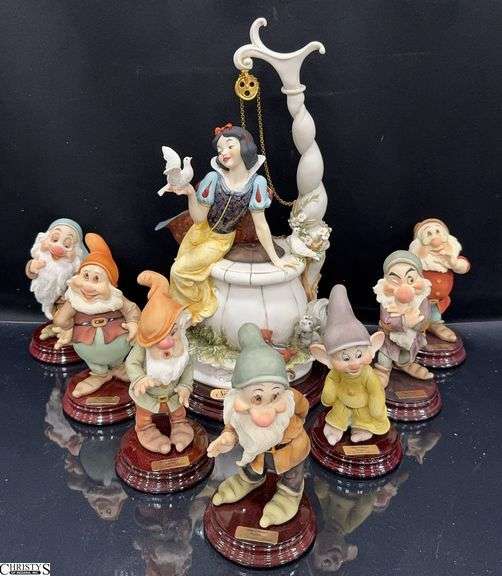 Florence Original Figures Complete Set of Snow White and the Seven Dwarfs Sculptures by Giuseppe Armani  in Boxes with Certificate of Authenticity. A Total of 8 Boxes. image