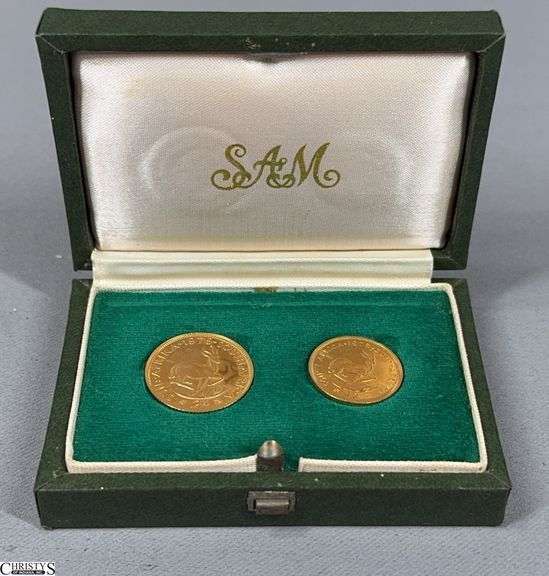 1976 South Africa 2-Coin Gold Proof Set in Original Green Box.  The set includes a gold 2 Rand and a gold 1 Rand image