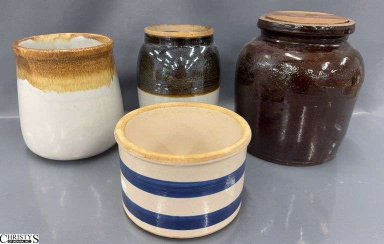 4 Crocks One With Lid 8.5" image