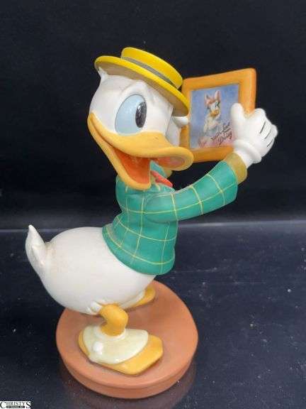 Walt Disney Classics Collection Mr. Duck Steps Out "With Love from Daisy" Sculpture in Box with Certificate of Authenticity. image