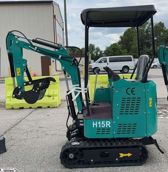 2025 CFG H15R Mini Excavator image