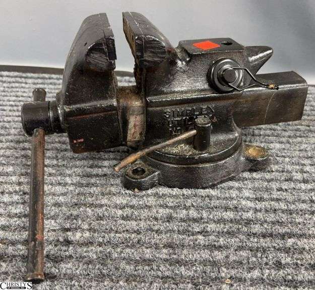 Simplex 3.5" Bench Vice image