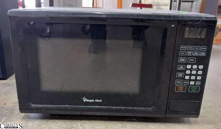 Magic Chef Microwave - 20" x 14" x 12" image