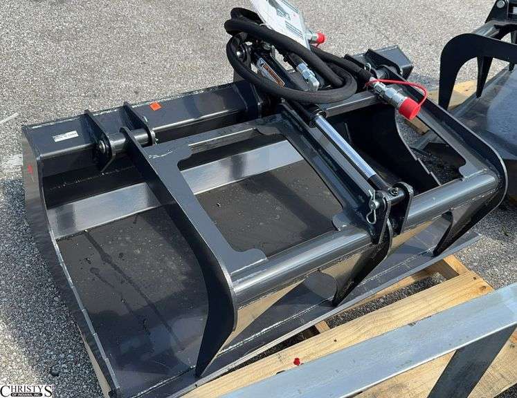 Wolverine MSG-11-44W Mini Skid Steer Stump Grapple Bucket image