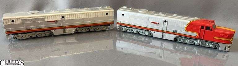 2 HO Athearn Santa Fe 3325 & 3365 image