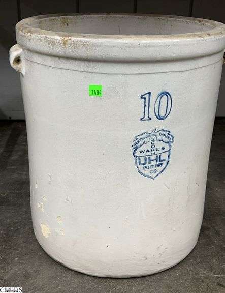 UHL Pottery Co #10 Crock Has a Crack - 15" x 18" image