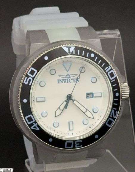 Invicta Pro Diver Model 38062 Wrist Watch 51.5mm with Box image