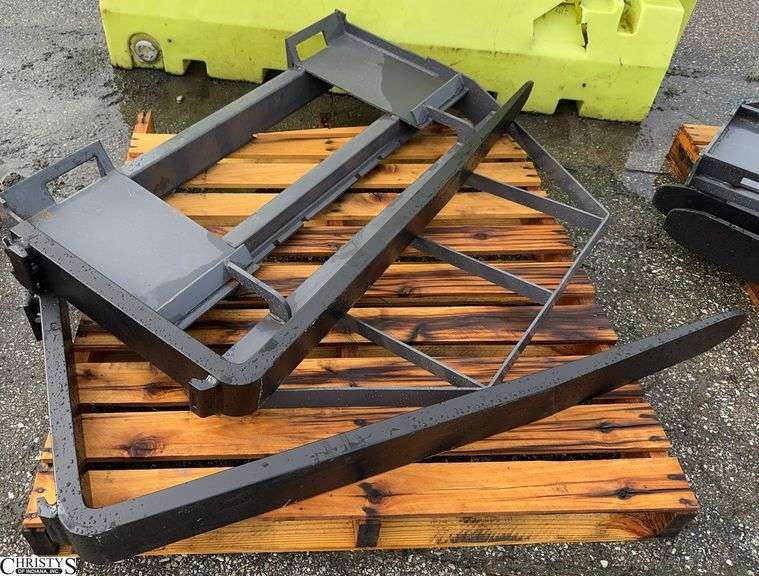 2025 Mower King Skid Steer Forks Adjustable, Quick Attach, 4,000lbs Rating, 352lbs,4×1.4×50 image
