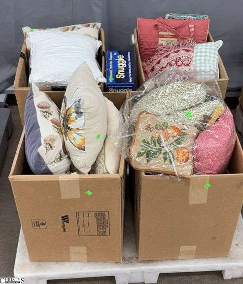 Skid With Picnic Blankets, Curtain Tie Backs, Lace, Pillows, Window and Table Covers, SNUGGIE, Needlework Items, SKID NOT INCLUDED image