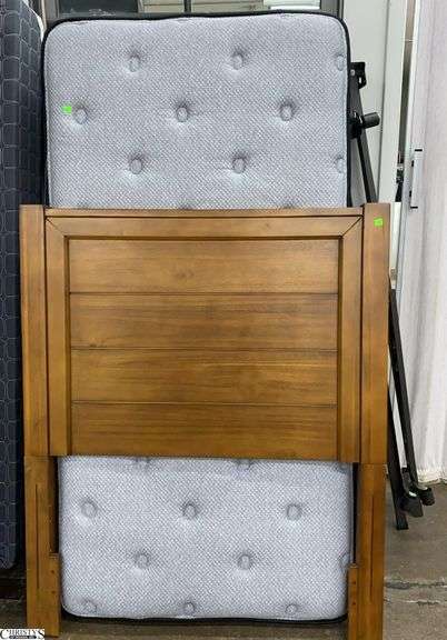 Twin Mattress Set with Metal Frame and Headboard 43"x52" image