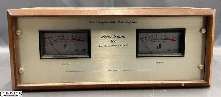 Phase Linear 400 Watts Amplifier - 20" x 13" x 8" - would benefit from a cleaning image