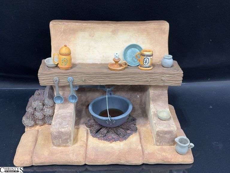 Walt Disney Classic Collection The Dwarf's Hearth from Snow White and the Seven Dwarfs  in Boxes with Certificate of Authenticity. image