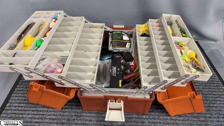 Umco 1976 Tackle Box Full image