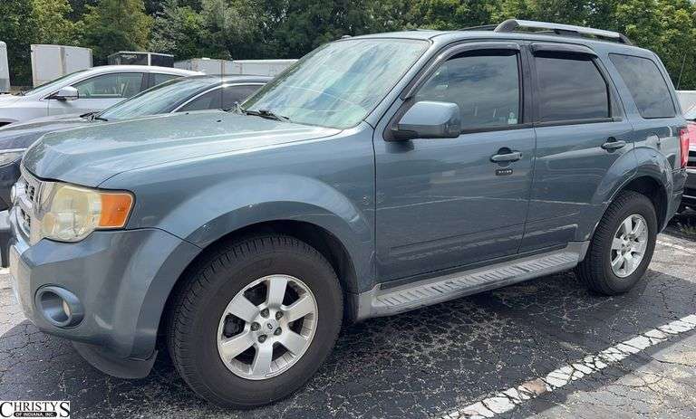 2010  FORD  Escape Driven Here. Running a little rough image